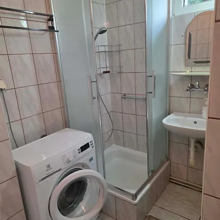 Trzypokojowe Mieszkanie W Bloku Lejlighed *